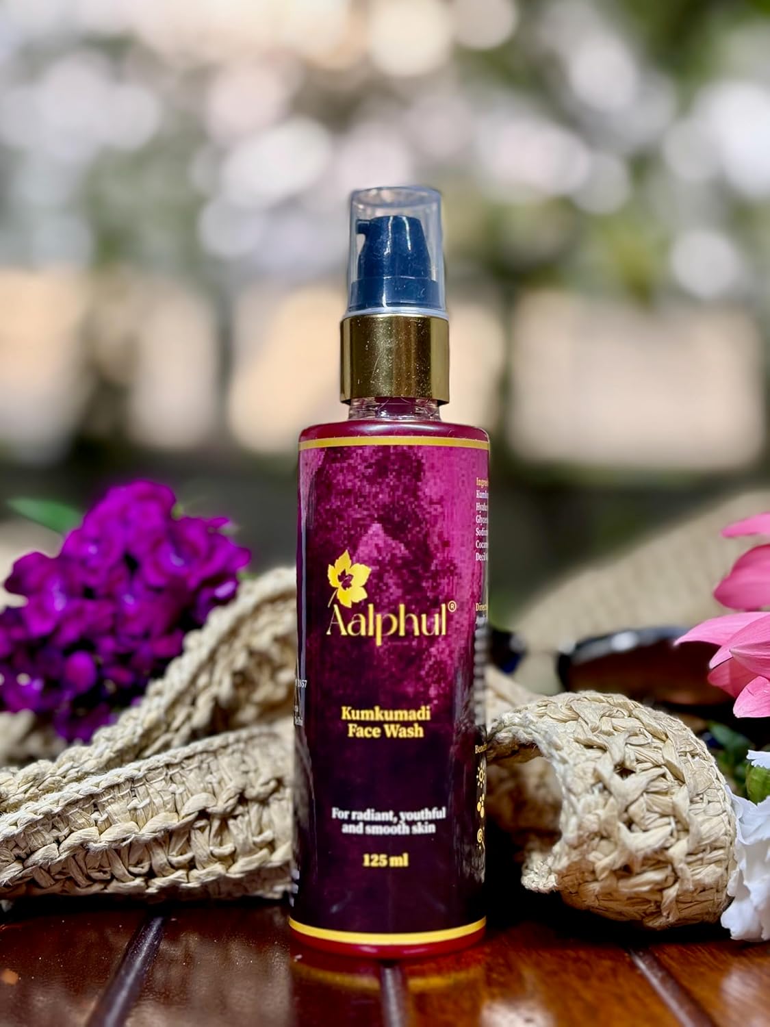 Kumkumadi Face Wash for Glowing Skin | Power of Kumkumadi Tailam (Oil) | Brightens complexion | Reduces Pigmentation & Dark Spots | Smooth Texture and hydration from Hyaluronic Acid| Manjistha helps detoxify skin and reduce acne and pigmentation | Glycerine Hydrates the skin keeping it Soft & Radiant | Sulphate free | Paraben free | Salt free | Cruelty free | Vegan | Uses natural cleansers only |. Coconut oil based | For All Skin Types | 125 ml - Image 2